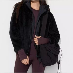 UNIQLO FLUFFY YARN BLACK FLEECE FULL-ZIP SHERPIE JACKET MED